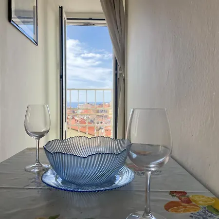 Capitolo - Centrale, Vista Mare, Parcheggio *